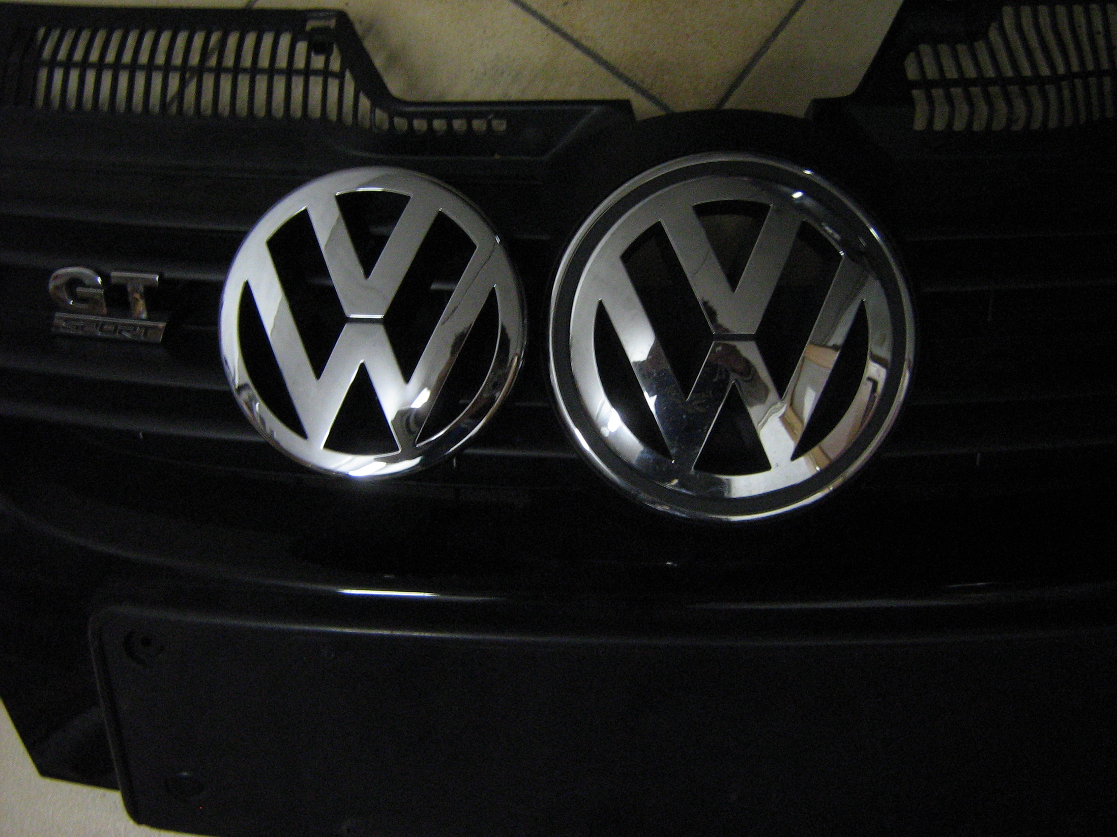 http://www.vwgolfclub.it/forum/uploads/monthly_10_2009/post-17038-1256065519.jpg